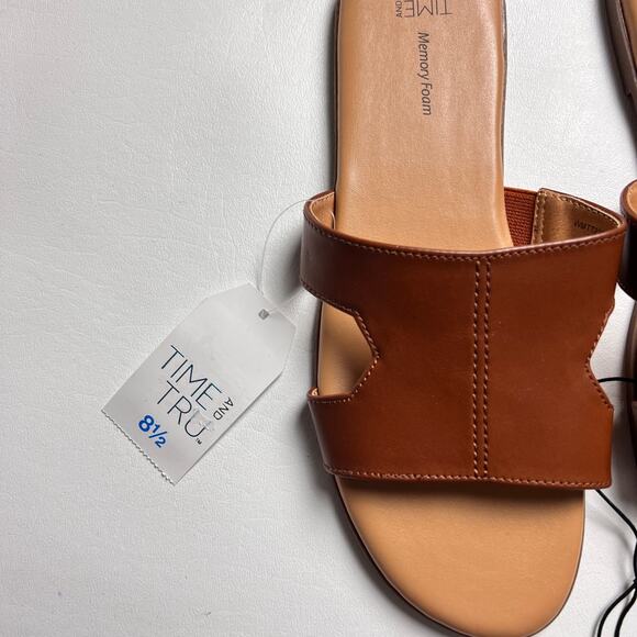 Time and Tru Women's Slip On Low Heel Sandals NWT Sz 8.5 - Picture 5 of 7